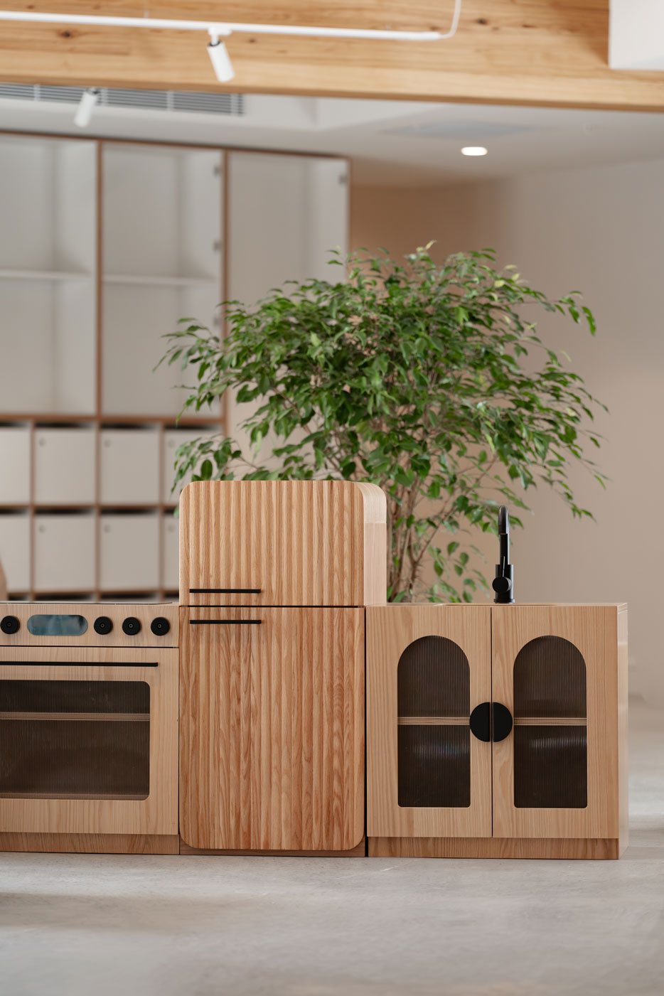 Oak Fluted Home Corner Set