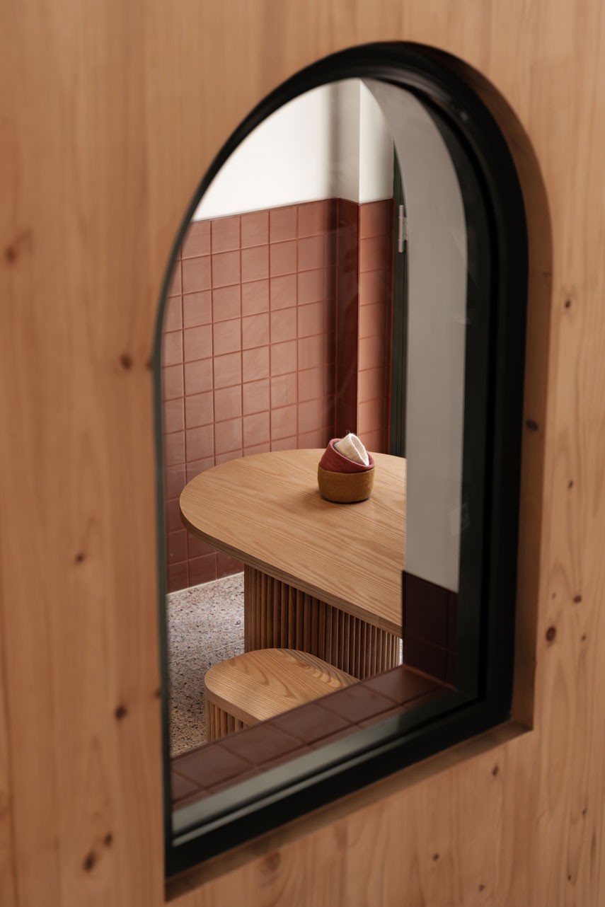 Oak Fluted Oval Table & Bench Set