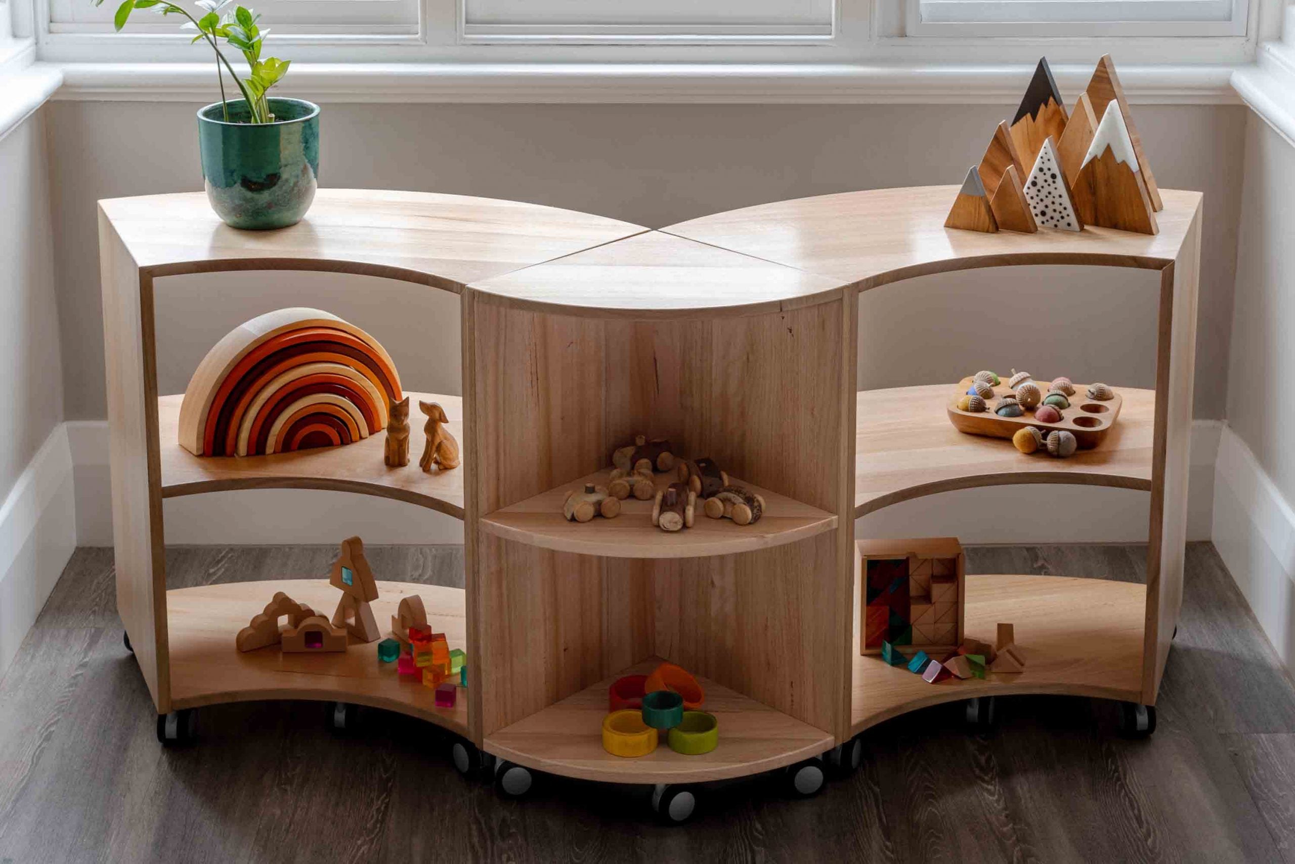 Tas Oak Flexispace Quarter Circle