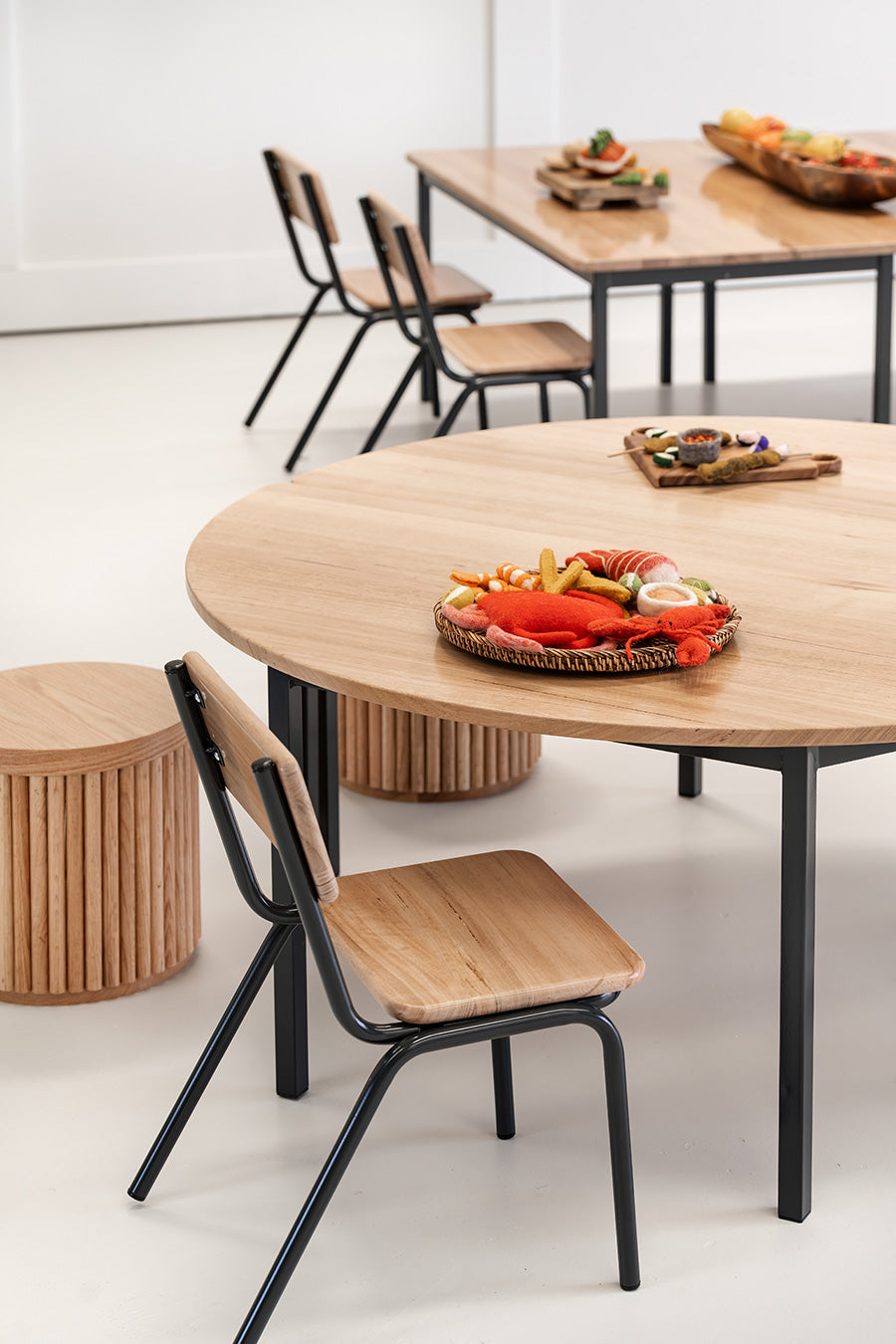 Tas Oak Hardwood Hexagonal Table With Tub