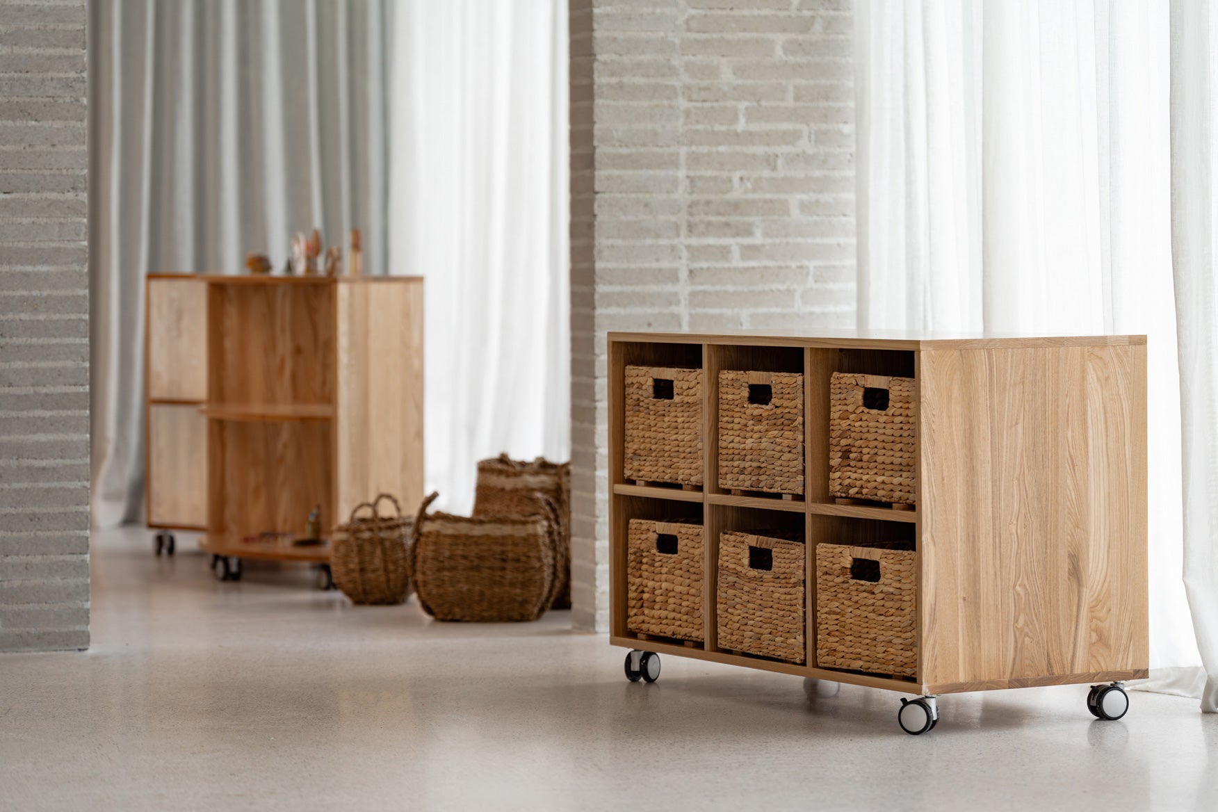 Tas Oak 6 Basket Storage Unit