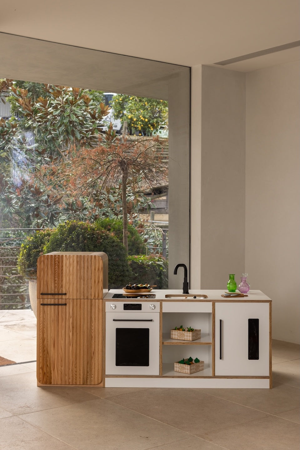 White Kinder Kitchen with Oak Fluted Fridge
