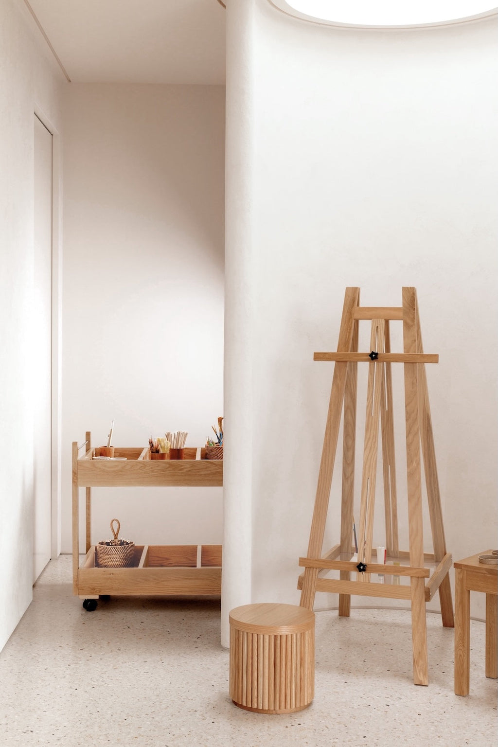 Ash Perspex Easel