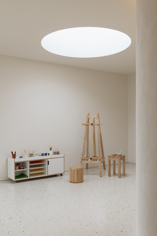 Ash Perspex Easel