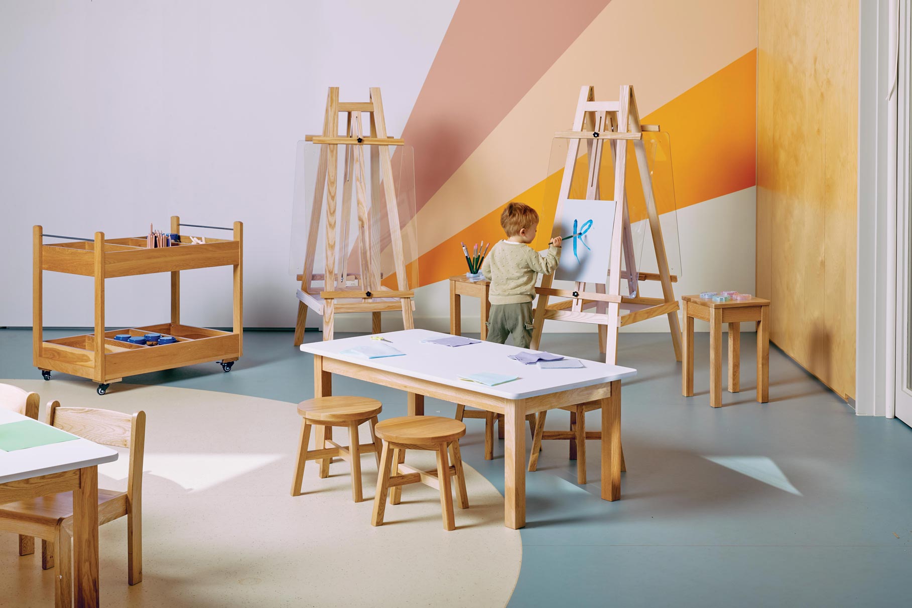 Ash Perspex Easel