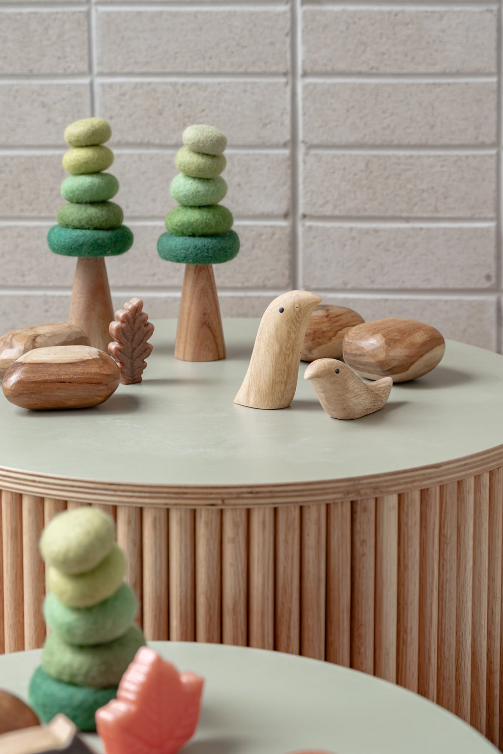 Oak Fluted Nesting Tables