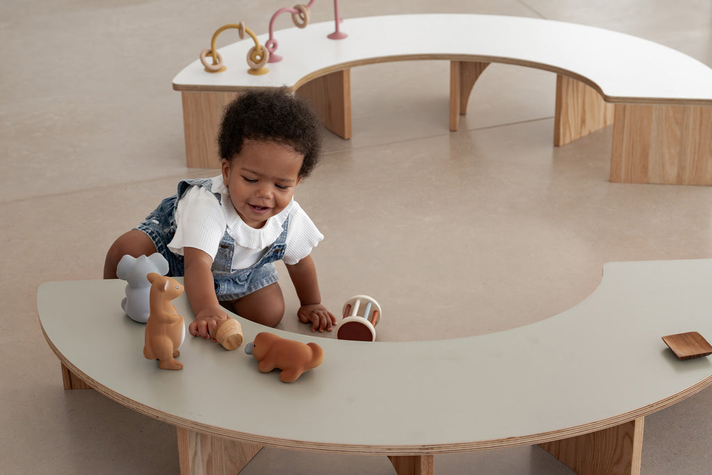 Half Circle Baby Table White