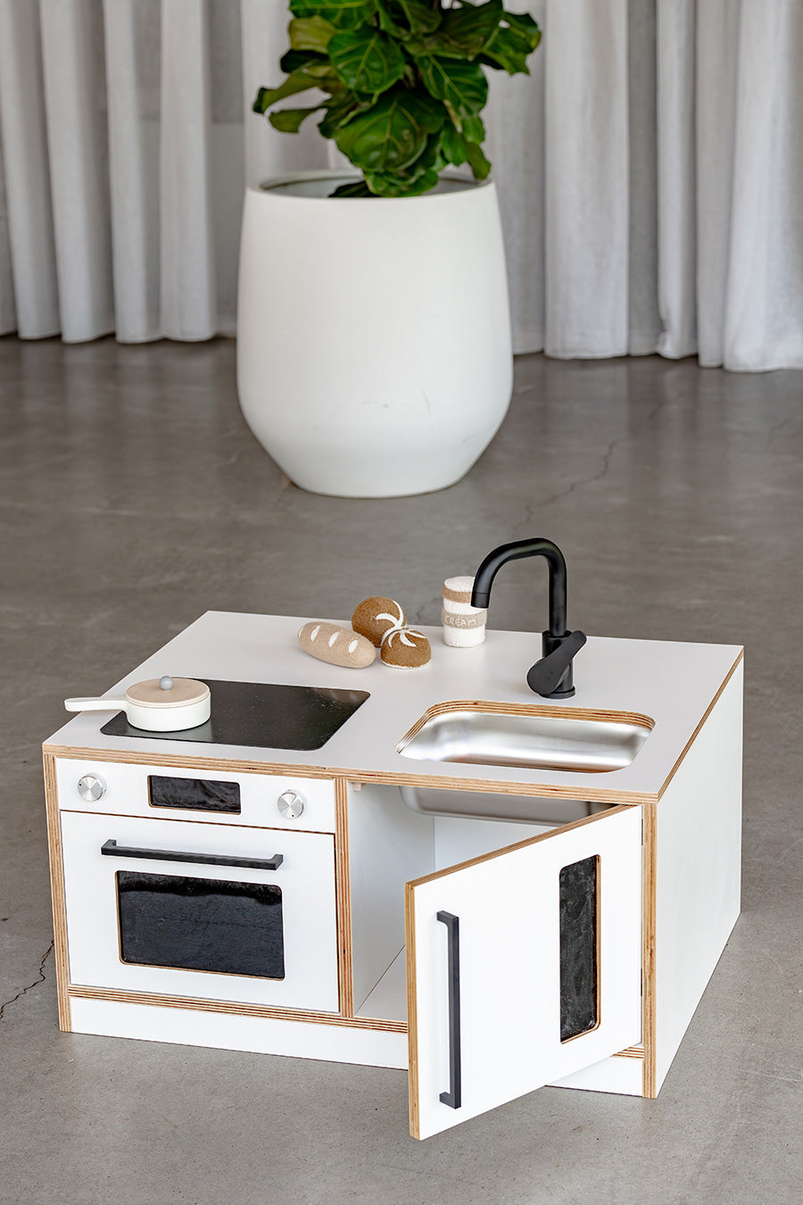 Kitchen & Breakfast Bar Baby