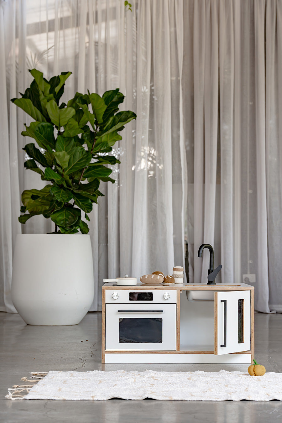 Kitchen & Breakfast Bar Baby