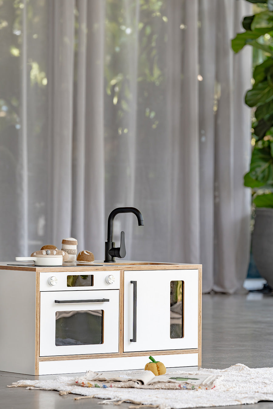 Kitchen & Breakfast Bar Baby