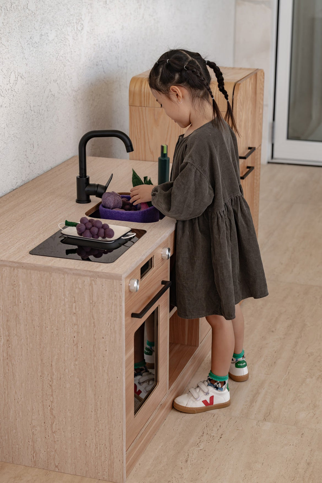 Travertine Kitchen & Breakfast Bar Kinder