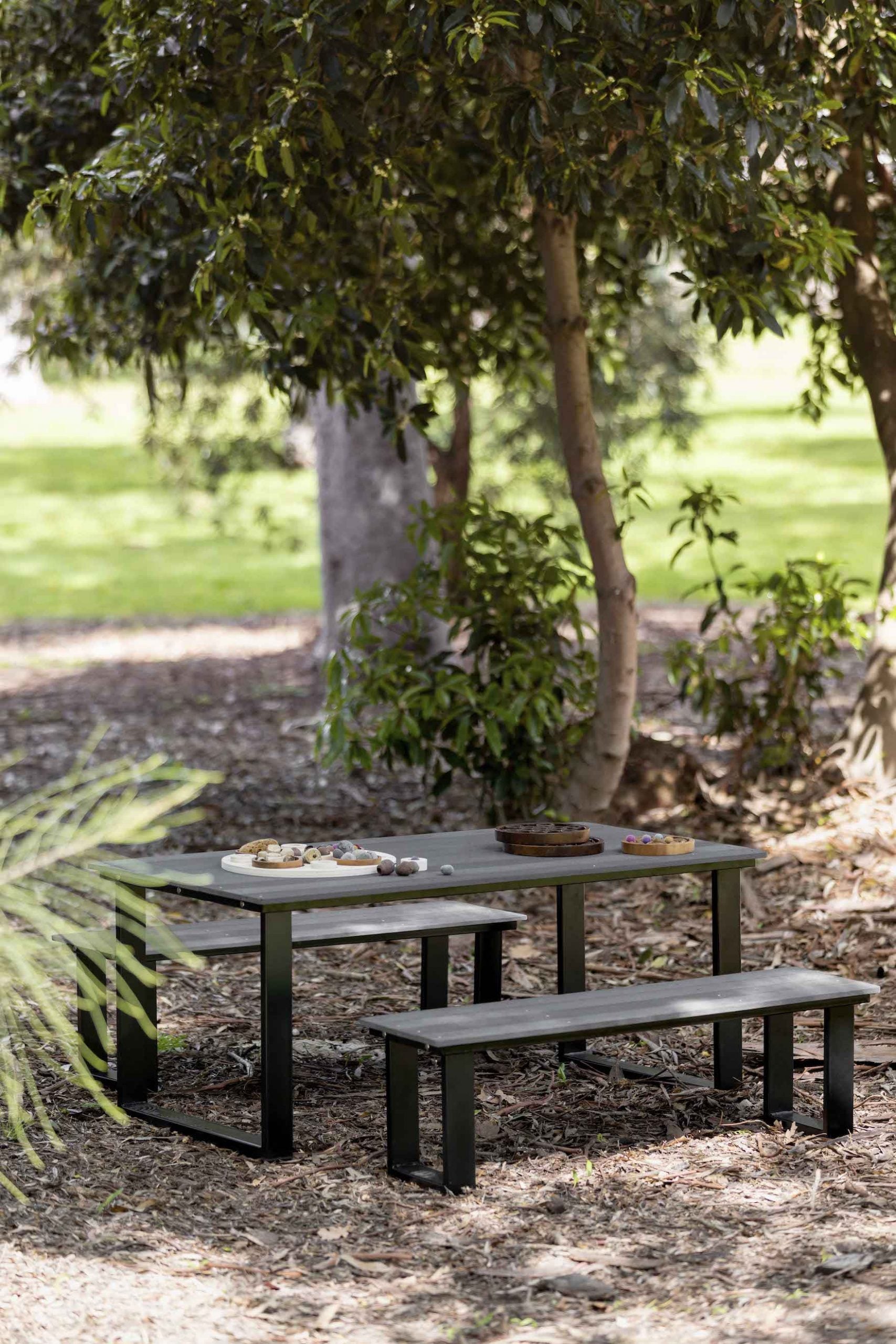 U-Frame Rectangle Table & Benches