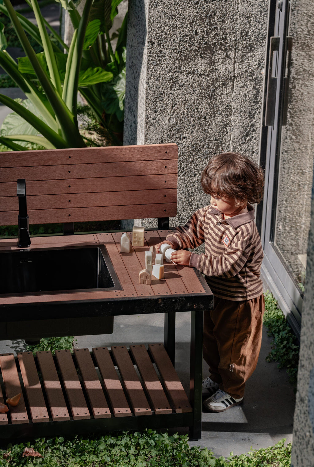 Jarrah Outdoor Mud Kitchen with Backboard