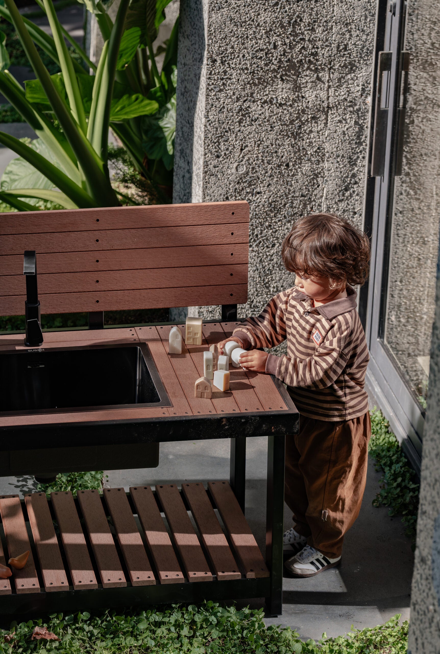 Jarrah Outdoor Mud Kitchen with Backboard