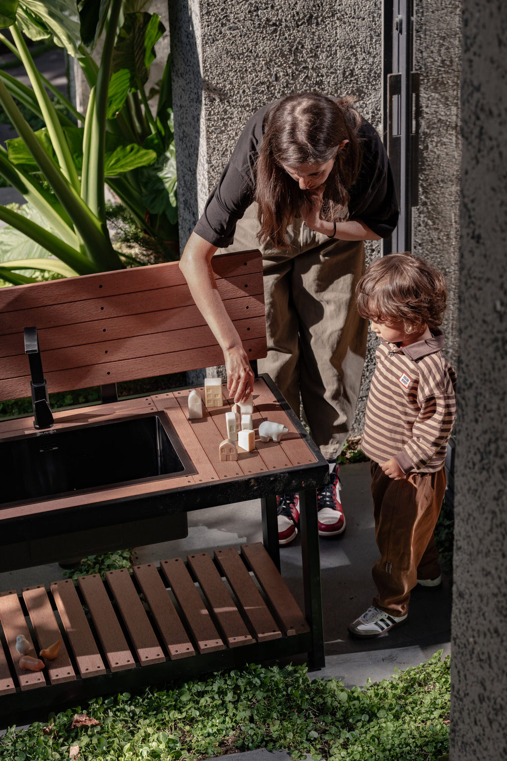 Jarrah Outdoor Mud Kitchen with Backboard