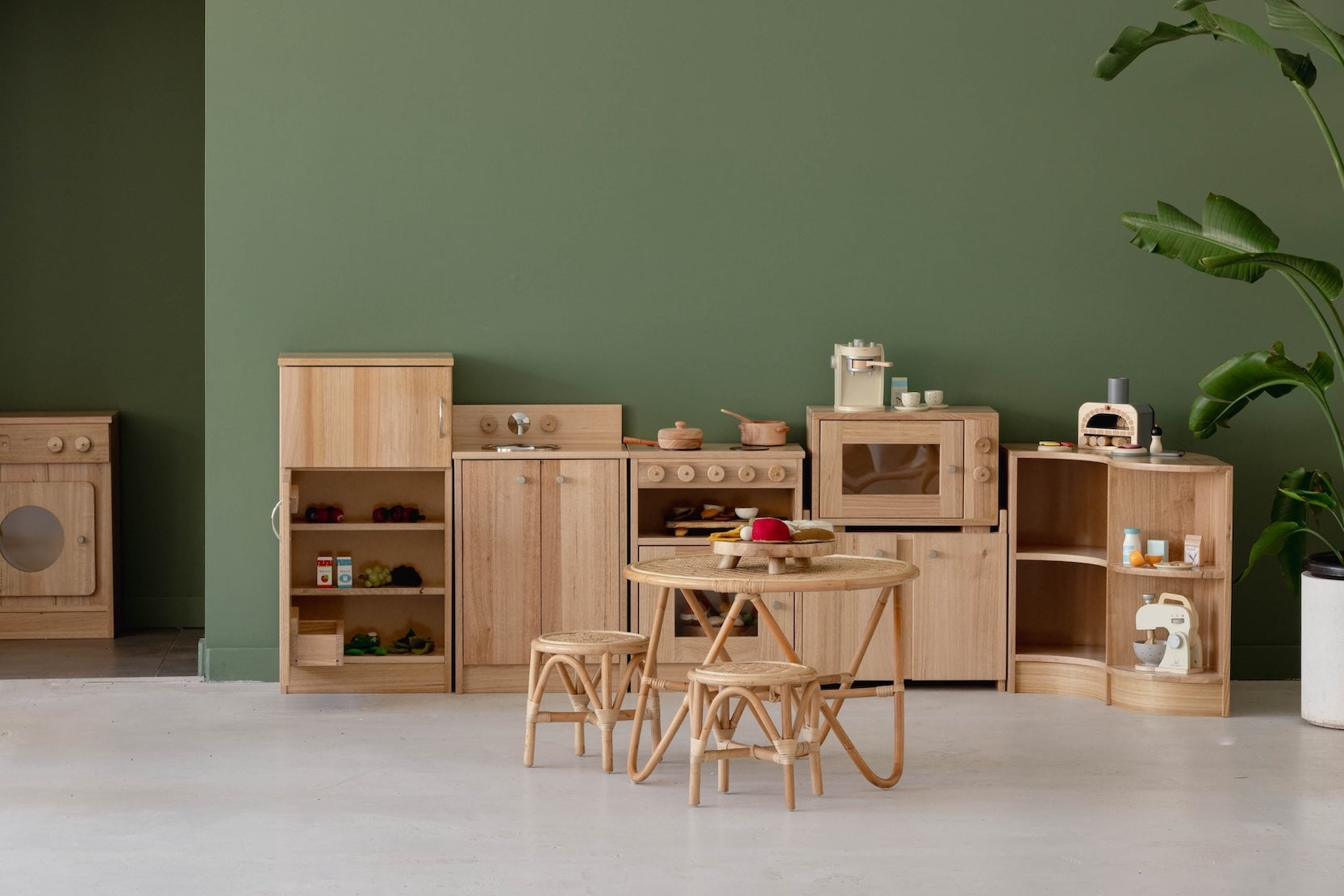 Tas Oak Fridge