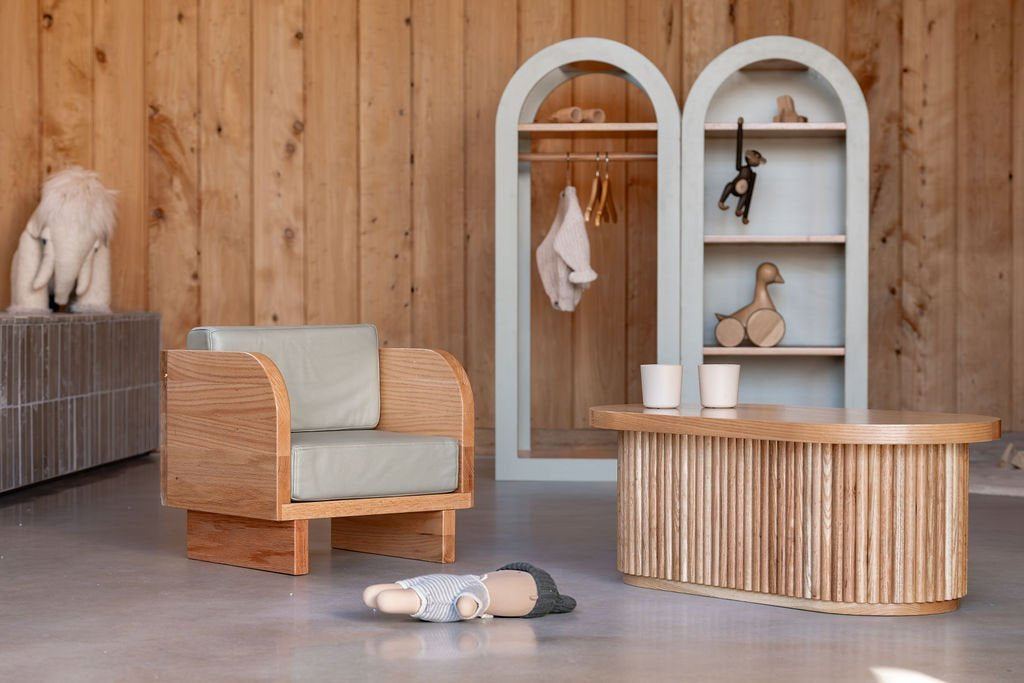 Oak Tish Armchair – additional product view