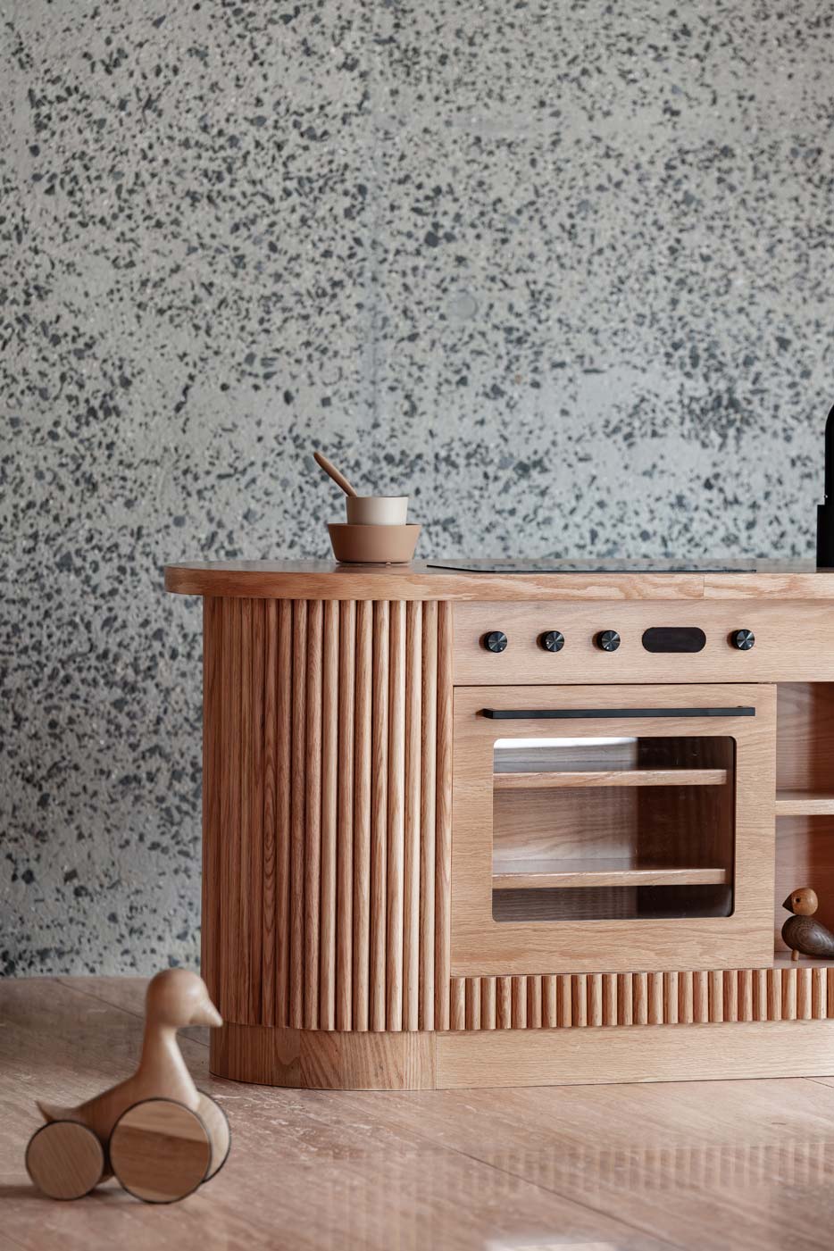 Oak Fluted Oval Kitchen – additional product view
