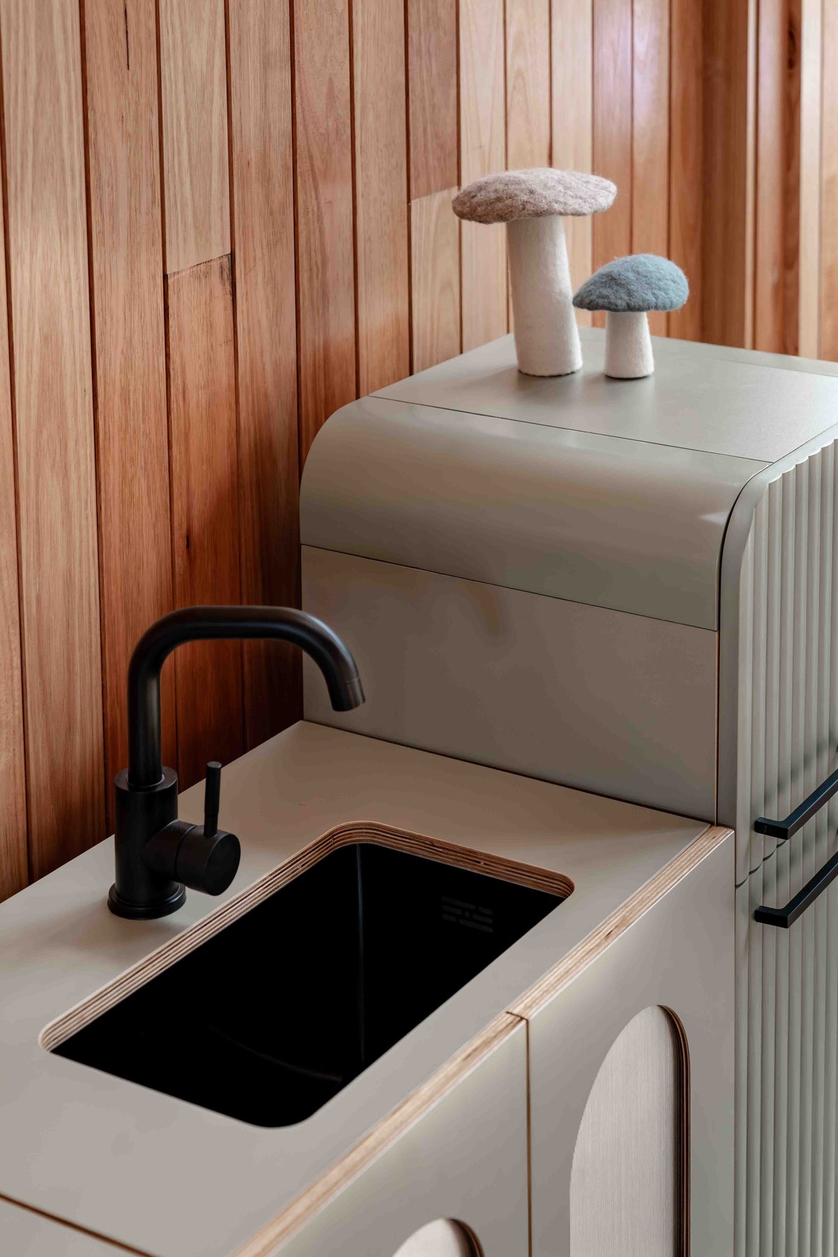 Fluted Sink Sage – additional product view
